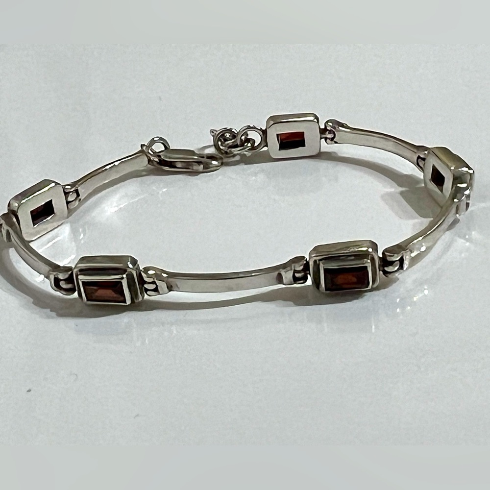 Vintage Sterling silver bracelet with stone